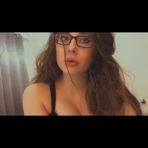 Meet your Posher, Juliette